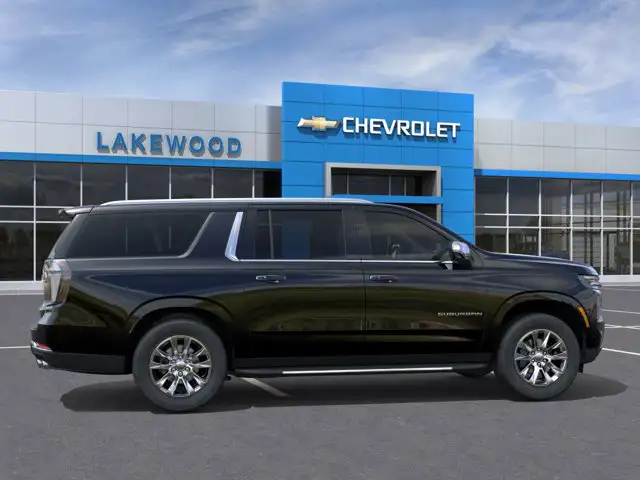 2025 Chevrolet Suburban Premier - Photo 5