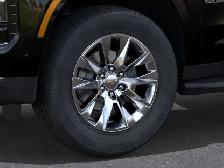 2025 Chevrolet Suburban Premier - Photo 9