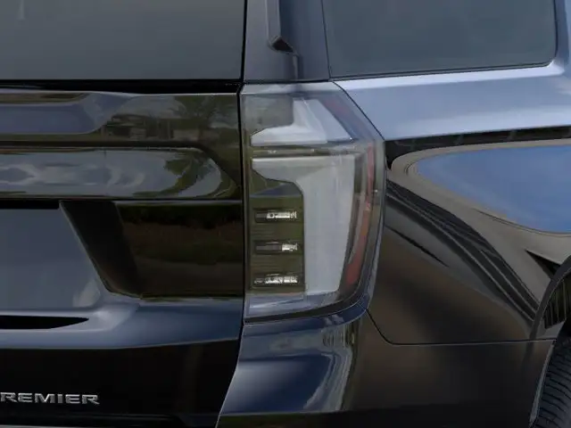 2025 Chevrolet Suburban Premier - Photo 11