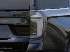 2025 Chevrolet Suburban Premier - Photo 11