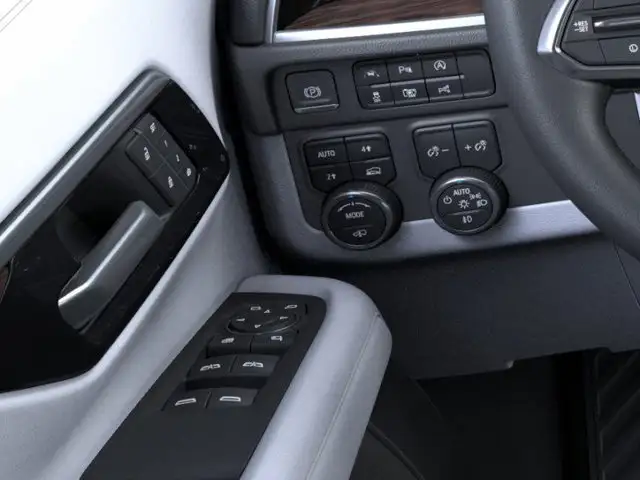 2025 Chevrolet Suburban Premier - Photo 22
