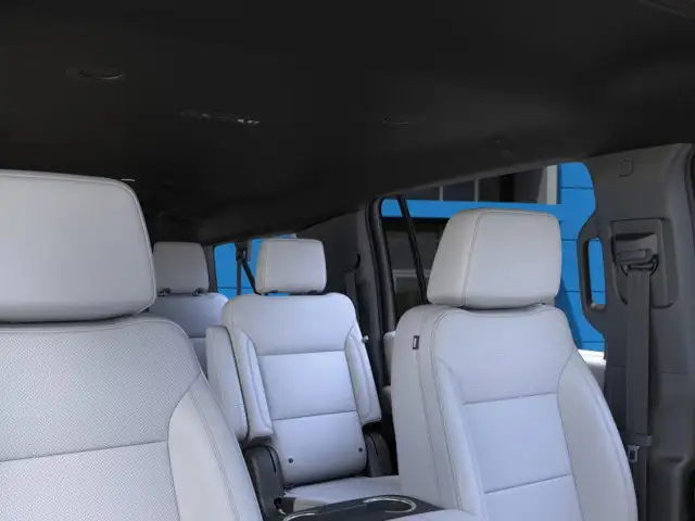 2025 Chevrolet Suburban Premier - Photo 24