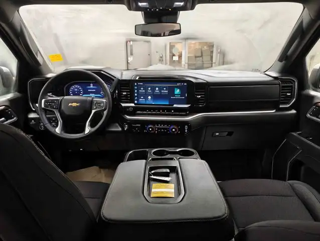 2026 Chevrolet Silverado 1500 LT True North 5.3L - Photo 7
