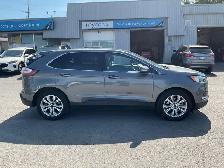 2023 Ford Edge Titanium - Photo 2
