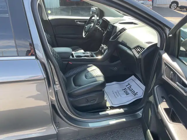 2023 Ford Edge Titanium - Photo 13