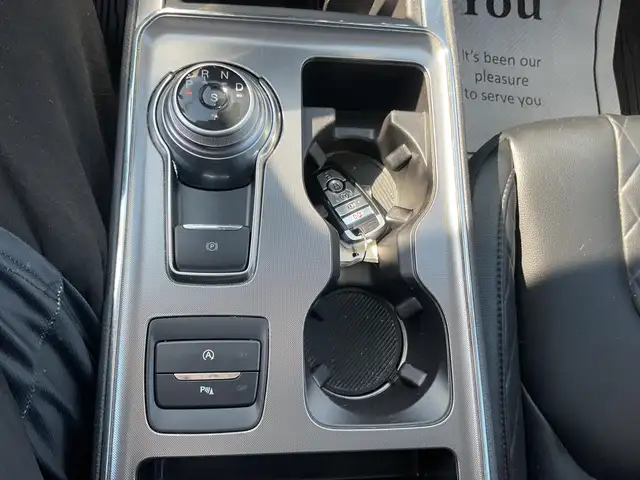 2023 Ford Edge Titanium - Photo 28