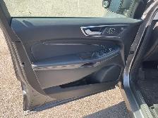 2023 Ford Edge Titanium - Photo 31