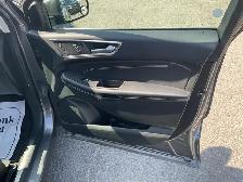 2023 Ford Edge Titanium - Photo 32
