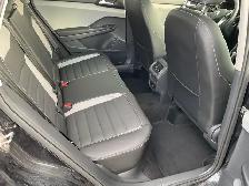 2023 Volkswagen Taos Highline - Photo 11