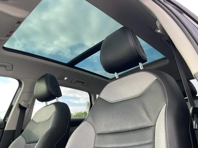 2023 Volkswagen Taos Highline - Photo 12