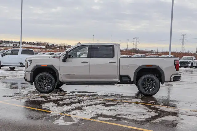 2026 GMC Sierra 3500HD AT4 - Photo 5