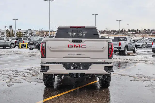 2026 GMC Sierra 3500HD AT4 - Photo 7