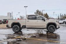 2026 GMC Sierra 3500HD AT4 - Photo 10