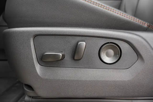 2026 GMC Sierra 3500HD AT4 - Photo 16