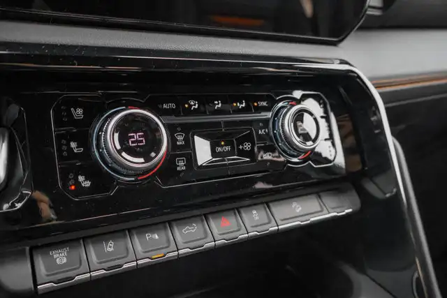2026 GMC Sierra 3500HD AT4 - Photo 27