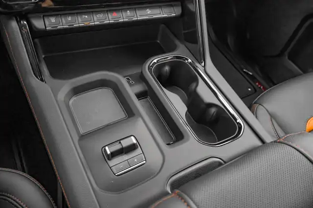 2026 GMC Sierra 3500HD AT4 - Photo 28