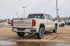 2026 GMC Sierra 1500 AT4 - Photo 9