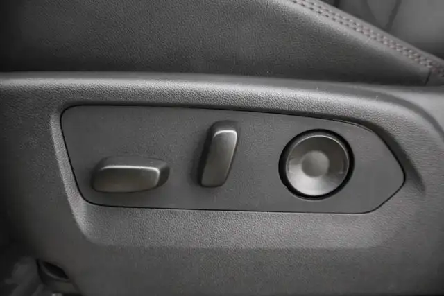 2026 GMC Sierra 1500 AT4 - Photo 16
