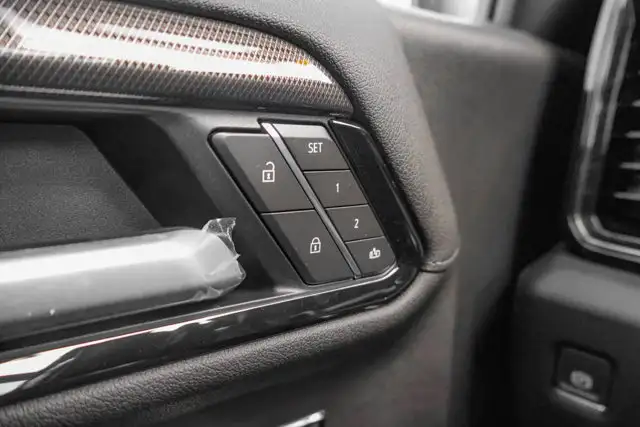 2026 GMC Sierra 1500 AT4 - Photo 18