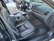 2018 Chrysler 300 300 Touring AWD - Photo 4