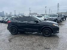 2017 NISSAN ROGUE SPORT QASHQAI SL EDITION | CLEAN CARFAX - Photo 2