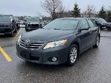 2011 TOYOTA CAMRY XLE | CLEAN CARFAX