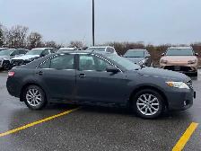 2011 TOYOTA CAMRY XLE | CLEAN CARFAX - Photo 6