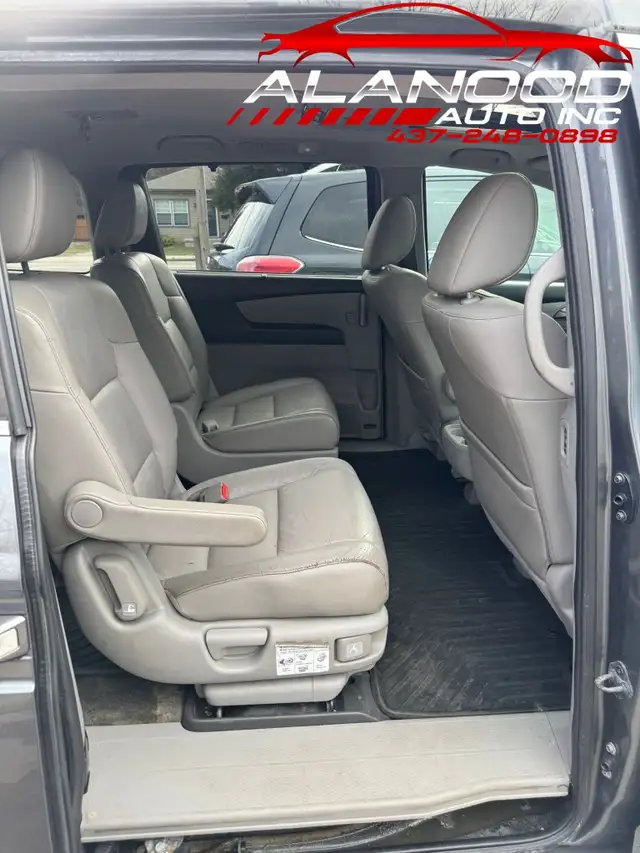 2011 Honda Odyssey EX-L Passenger Van Automatic (Certified) - Photo 13