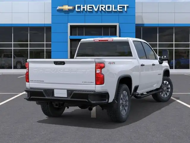 2026 Chevrolet Silverado 2500HD Custom - Photo 4