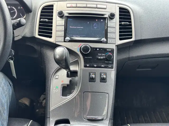 2015 Toyota Venza V6 AWD LE, Leather - Photo 16