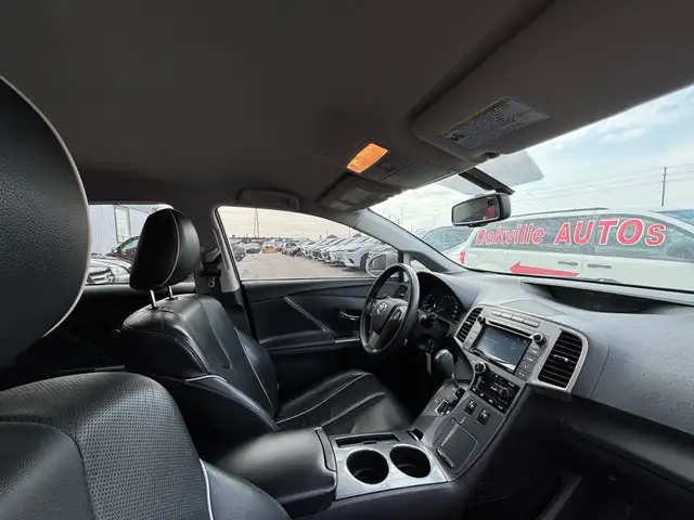2015 Toyota Venza V6 AWD LE, Leather - Photo 24