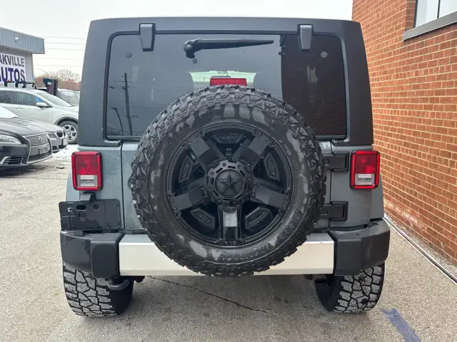 2015 Jeep WRANGLER UNLIMITED 4WD 4dr Sahara - Photo 6