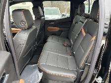 2026 GMC Canyon AT4 - Photo 9