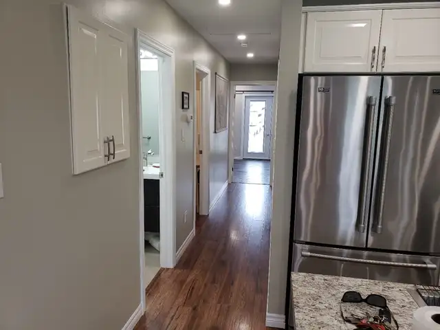 Large Private Bedrooms for Rent! All Inclusive! - Photo 2