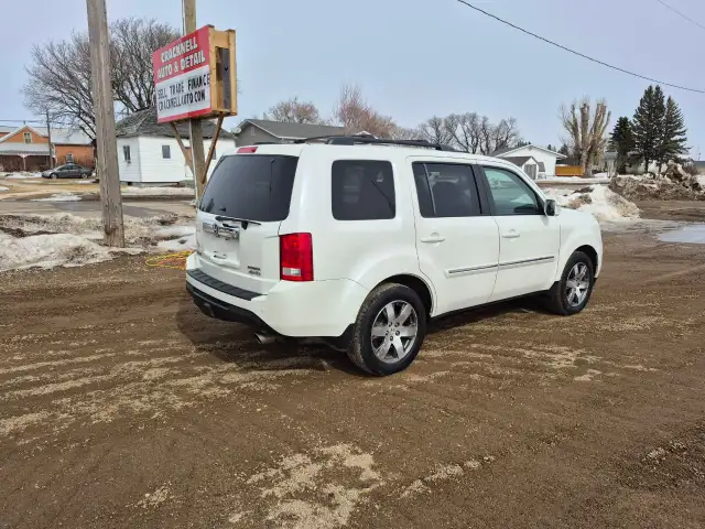 2015 Honda Pilot - Photo 2