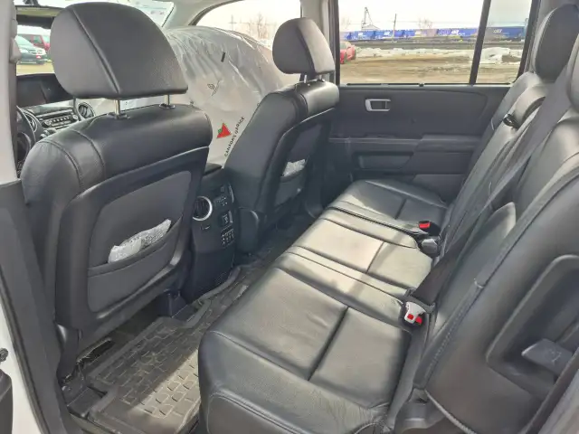 2015 Honda Pilot - Photo 14