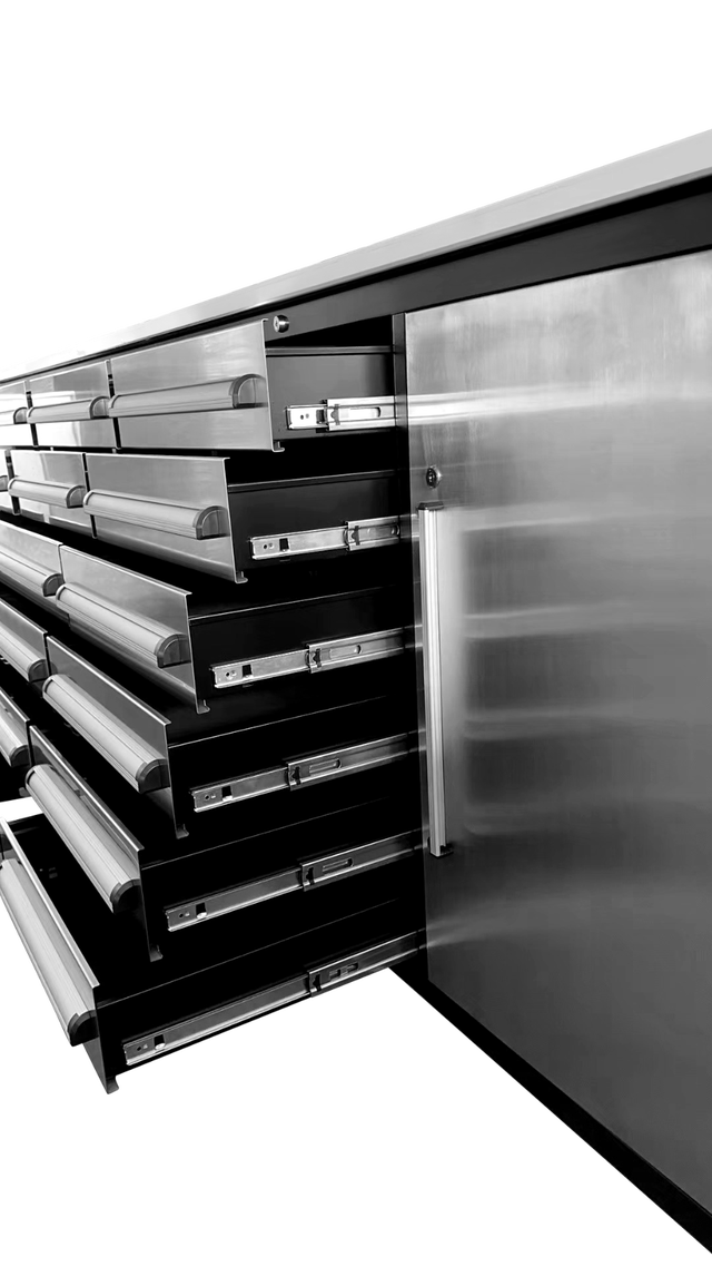 10FT-18D-S Workbench Cabinet – Spacious, Sturdy with 18 Drawers - Photo 3