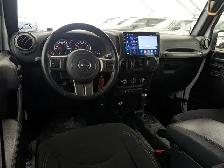 2018 Jeep Wrangler JK Unlimited Golden Eagle - Photo 22