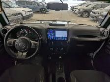 2018 Jeep Wrangler JK Unlimited Golden Eagle - Photo 23