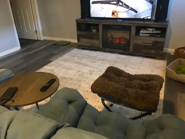 Spacious Split Level Apartment Totally Self Contained & Private - Photo 5