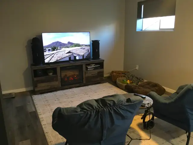 Spacious Split Level Apartment Totally Self Contained & Private - Photo 6