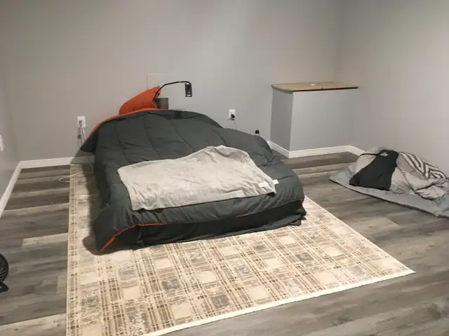 Spacious Split Level Apartment Totally Self Contained & Private - Photo 7