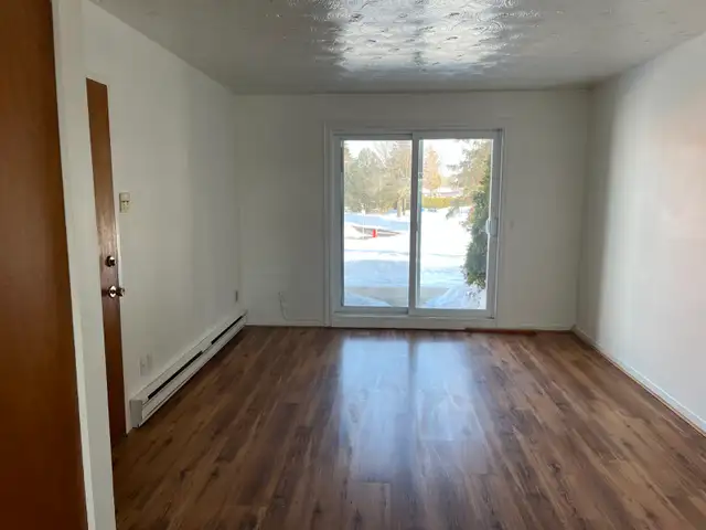 À LOUER – 4 1/2 près des Galeries de Granby -  Juillet