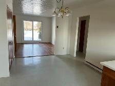 À LOUER – 4 1/2 près des Galeries de Granby -  Juillet - Photo 3