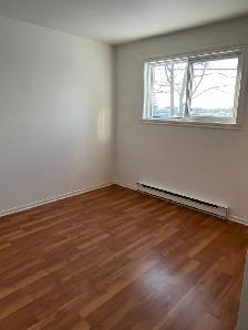 À LOUER – 4 1/2 près des Galeries de Granby -  Juillet - Photo 8