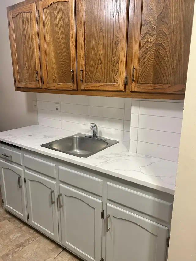 Large furnished room in Brentwood house near transit,/shopping 1 - Photo 6