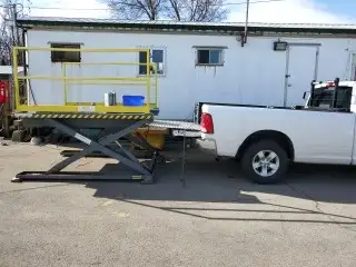 4000 LBS SCISSOR LIFT 220 VOLTS HYDRAULICS RAMPS/RAILS - Photo 2