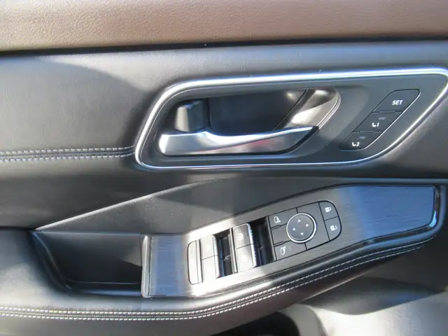 2023 Nissan Rogue Platinum AWD | NAVI | HUD | PANO ROOF | LEATHE - Photo 21