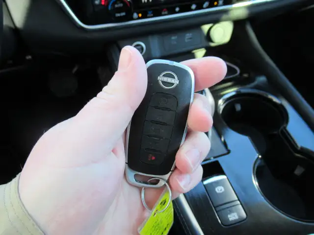 2023 Nissan Rogue Platinum AWD | NAVI | HUD | PANO ROOF | LEATHE - Photo 32