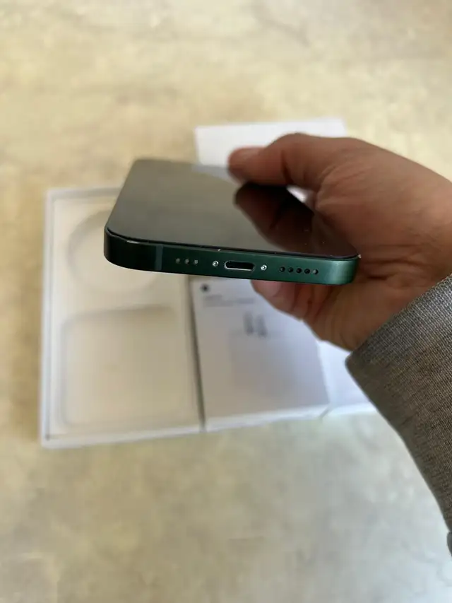 iPhone 13 128gb Airpods/Fast Charger/Delivery - Photo 6